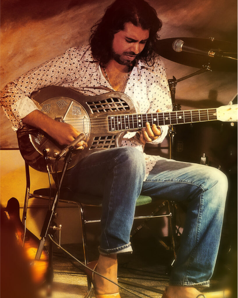 Bobby Rozario American guitarist composer